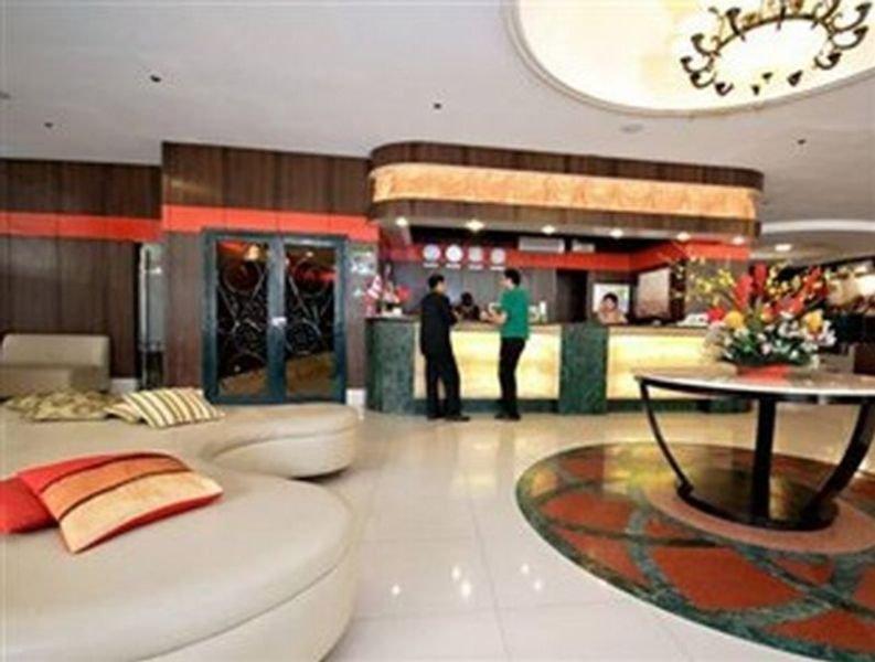 Eurotel Makati Μακάτι Εξωτερικό φωτογραφία