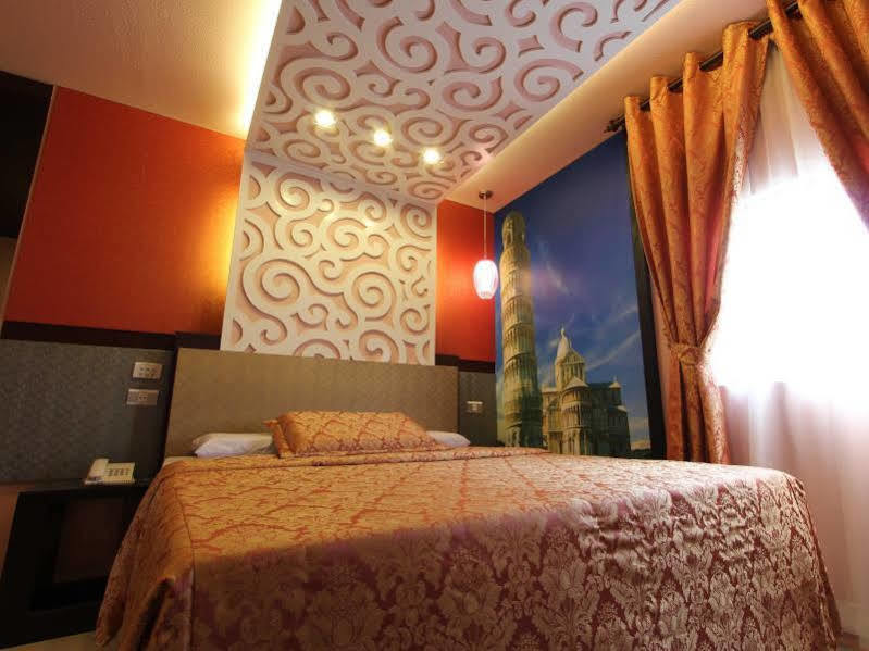 Eurotel Makati Μακάτι Εξωτερικό φωτογραφία